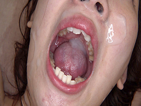 私、目覚めました。　優樹奈さん（32） イラマチオ/4Pセックス/人妻/素人/長身/美脚/NTR　サンプル画像20